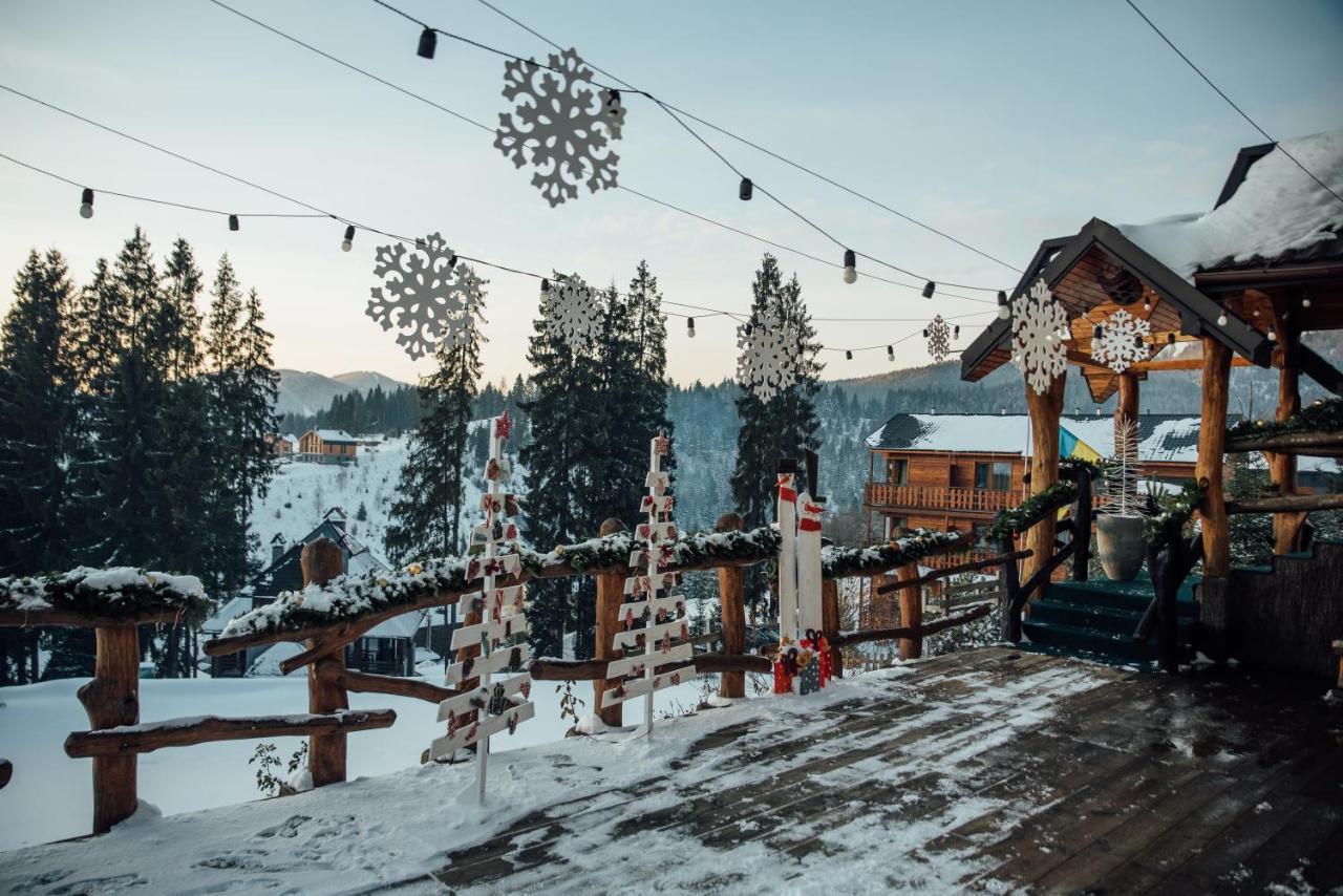 Stara Pravda Hotel - History Boekovel Buitenkant foto