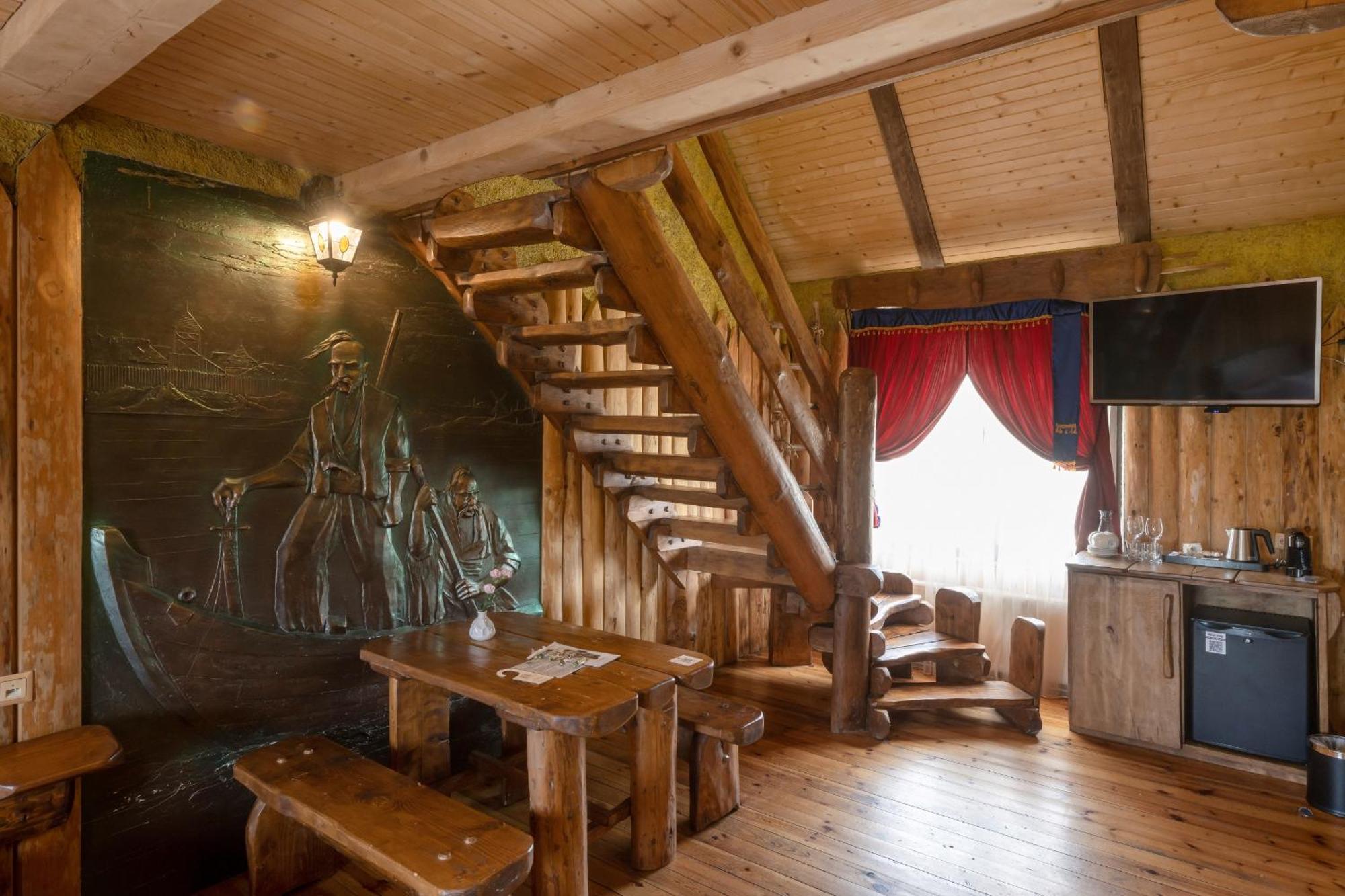 Stara Pravda Hotel - History Boekovel Buitenkant foto